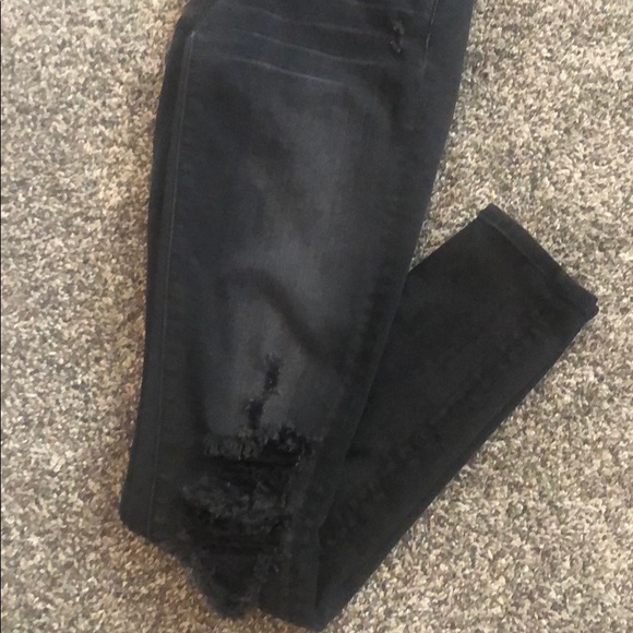 AMERICAN EAGLE ✨ black distressed jeggings - Picture 2 of 5